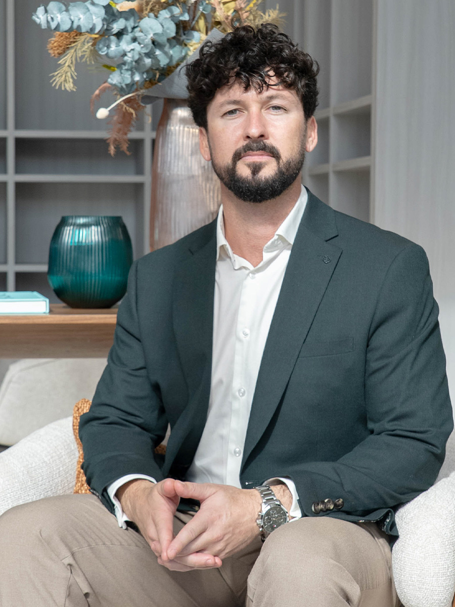 Angus Emmett